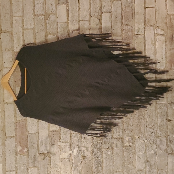 Womens's Charcoal Grey Knit Shall. One size. - Picture 1 of 4